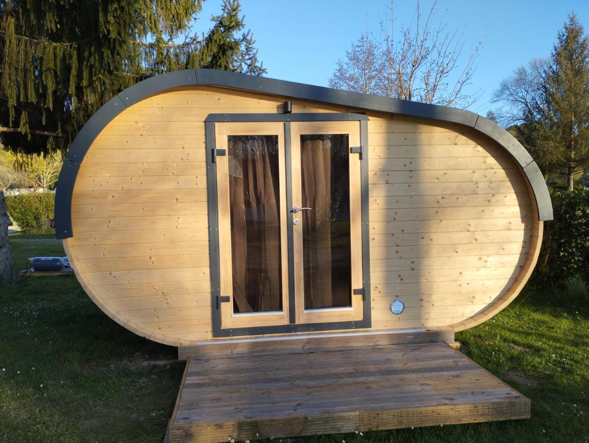 Camping Des Ribieres Confolens Bagian luar foto