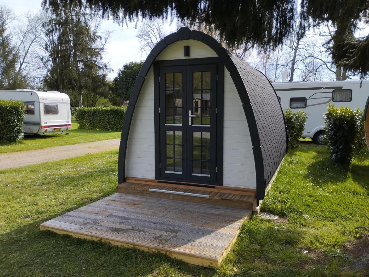 Camping Des Ribieres Confolens Bagian luar foto