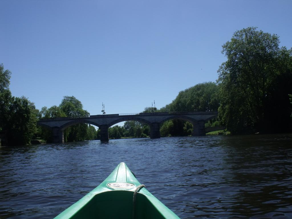 Camping Des Ribieres Confolens Bagian luar foto