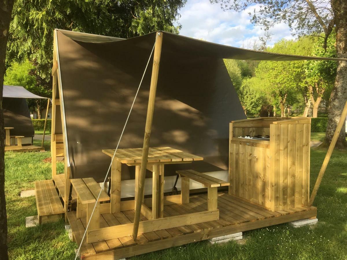 Camping Des Ribieres Confolens Bagian luar foto